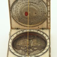 Ivory 'Bloud' type diptych sundial by 'Berville  Dieppe' ca 1660-1690