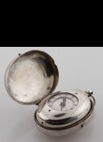 Antique silver puritan pocket watch with date-indication and silver outer case by Jan Janss Bockels, Hage.
He was the first watchmaker in den Hage. His father, Jan Janss Bockels, came from Aachen and worked in Haarlem around 1600. His brother Mathijs worked also in Haarlem.
The son Jan Janss Bockels started working in den Haag in 1626.