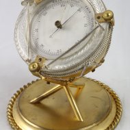 Antique aneroid english barometer in drum model, gilded and silvered.