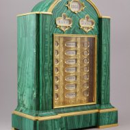 Russian Julian and Gregorian Calendarium Perpetuum (Calendrier Perptuel, Calendar) in malachite.