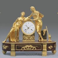 Gilded directoire mantelclock with 2 vases on rouge griot marble. ca 1800
